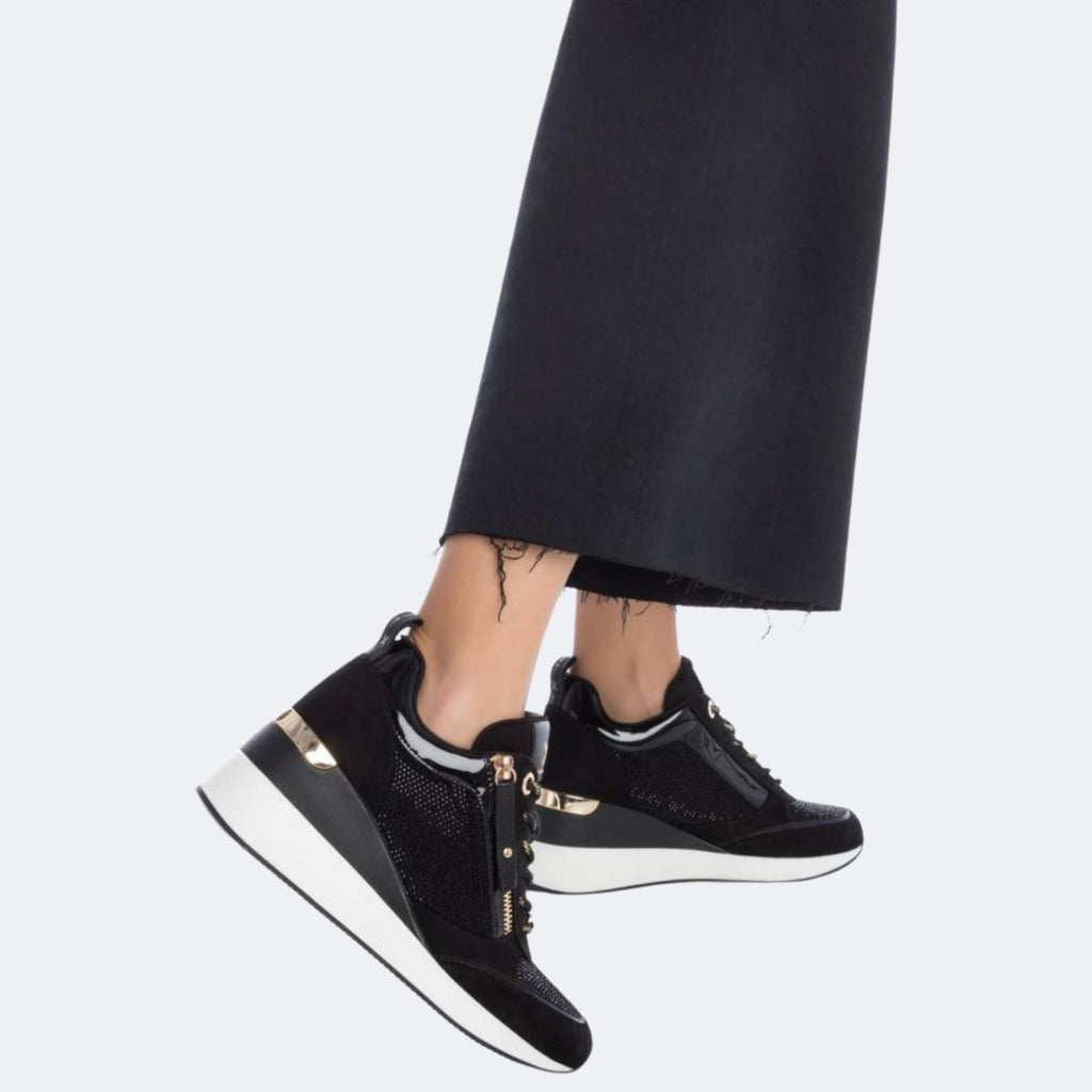 XTI 142957 - Black Sneaker