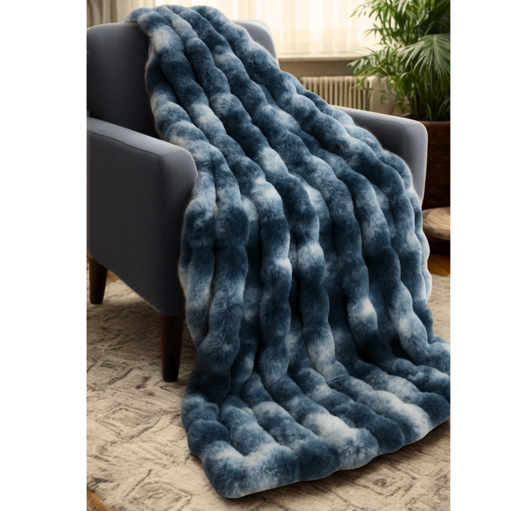 Deep Blue Faux Fur Throw Blanket 150cm x 200cm